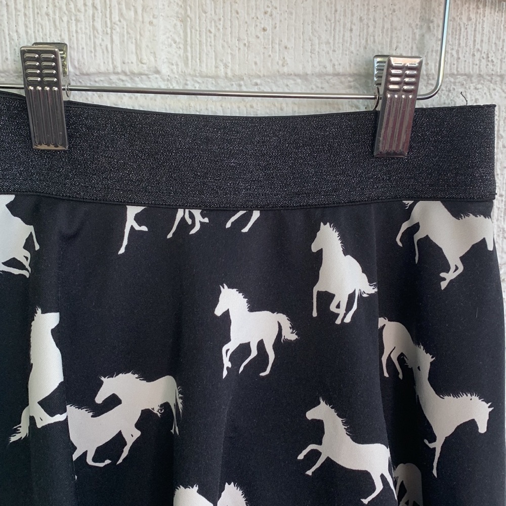 Sonoma Girl Kids Black Horse Short Skort Skirt sz 7 - Picture 2 of 6